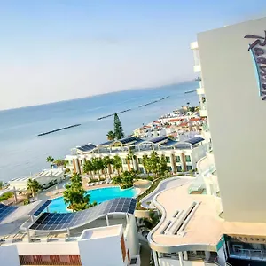 5* אתר נופש Radisson